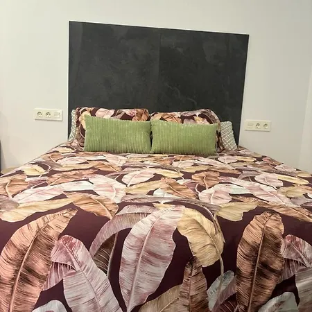 Hermoso Piso A 5 Minutos De La Estacion De Bus Y Tren Maria Zambrano Apartment