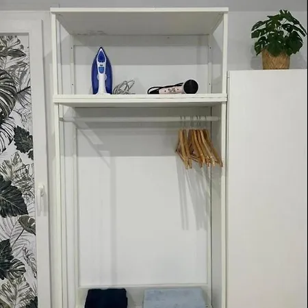 Apartment Hermoso Piso A 5 Minutos De La Estacion De Bus Y Tren Maria Zambrano *